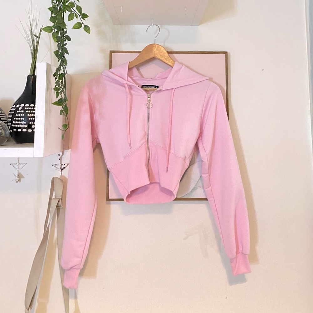 BUBBLEGUM PINK CROPPED ZIP UP HOODIE